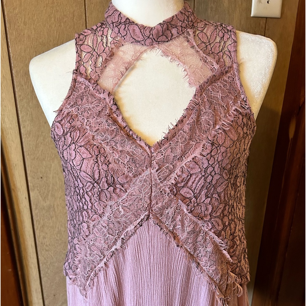 Cross Neck Mauve & Black Sleeveless Tunic